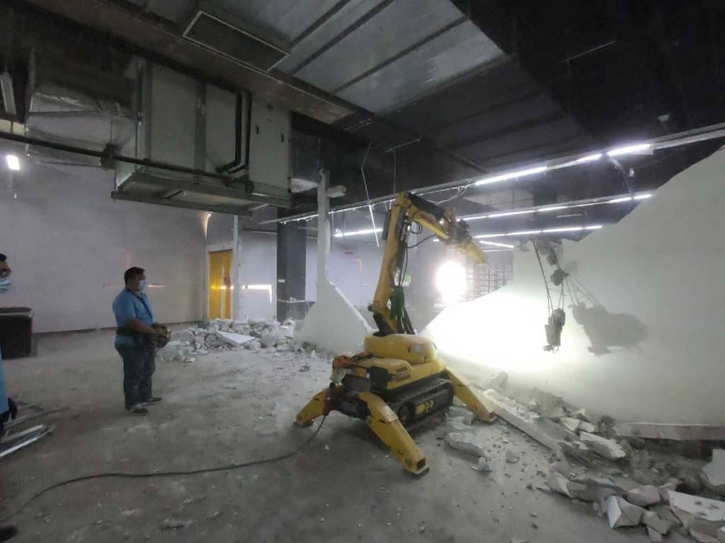 Amerin Mall — Malaysia First Reinstatement Works with Robot & Semi Automated Equipment | Robotic Demolition | Parana Milling | Concrete Floor Tile Scraper | Sonicon Construction