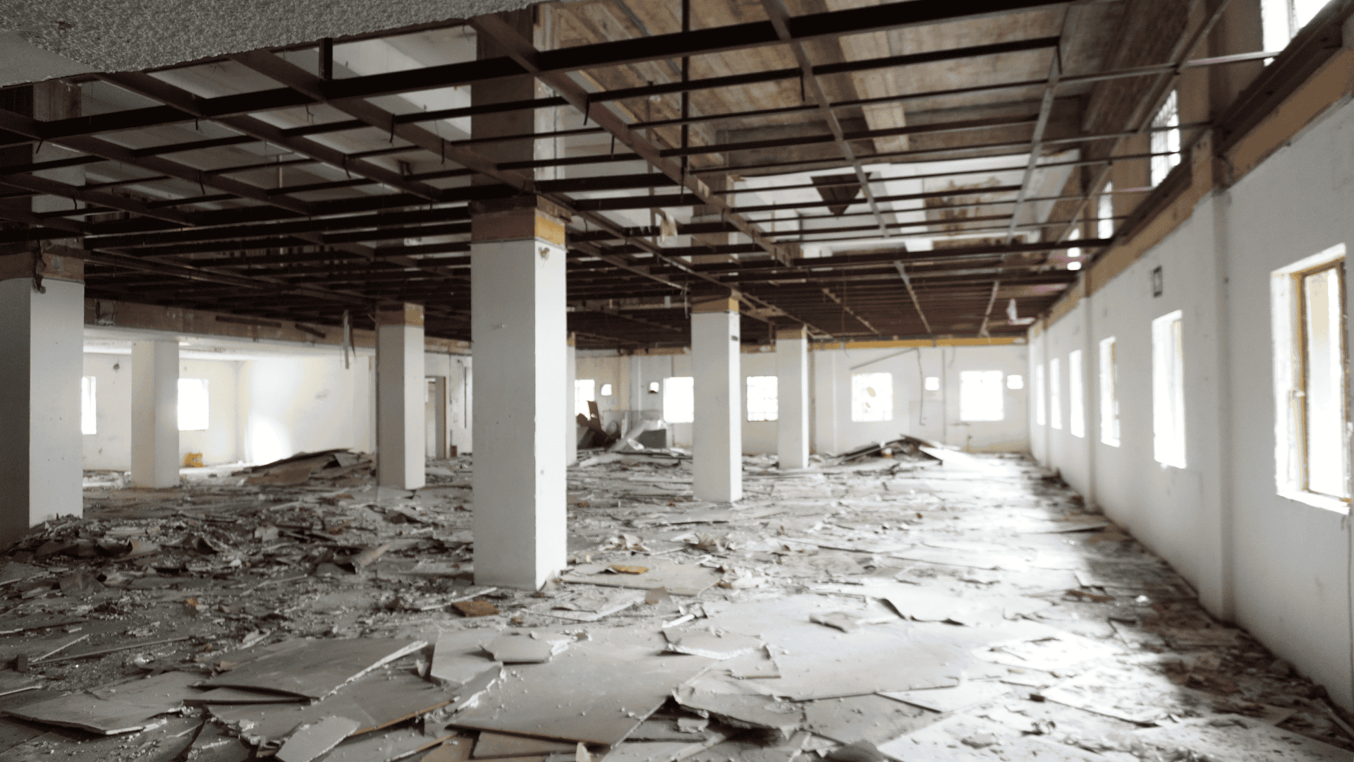 How does Industrial Floors Fails Due to Load?