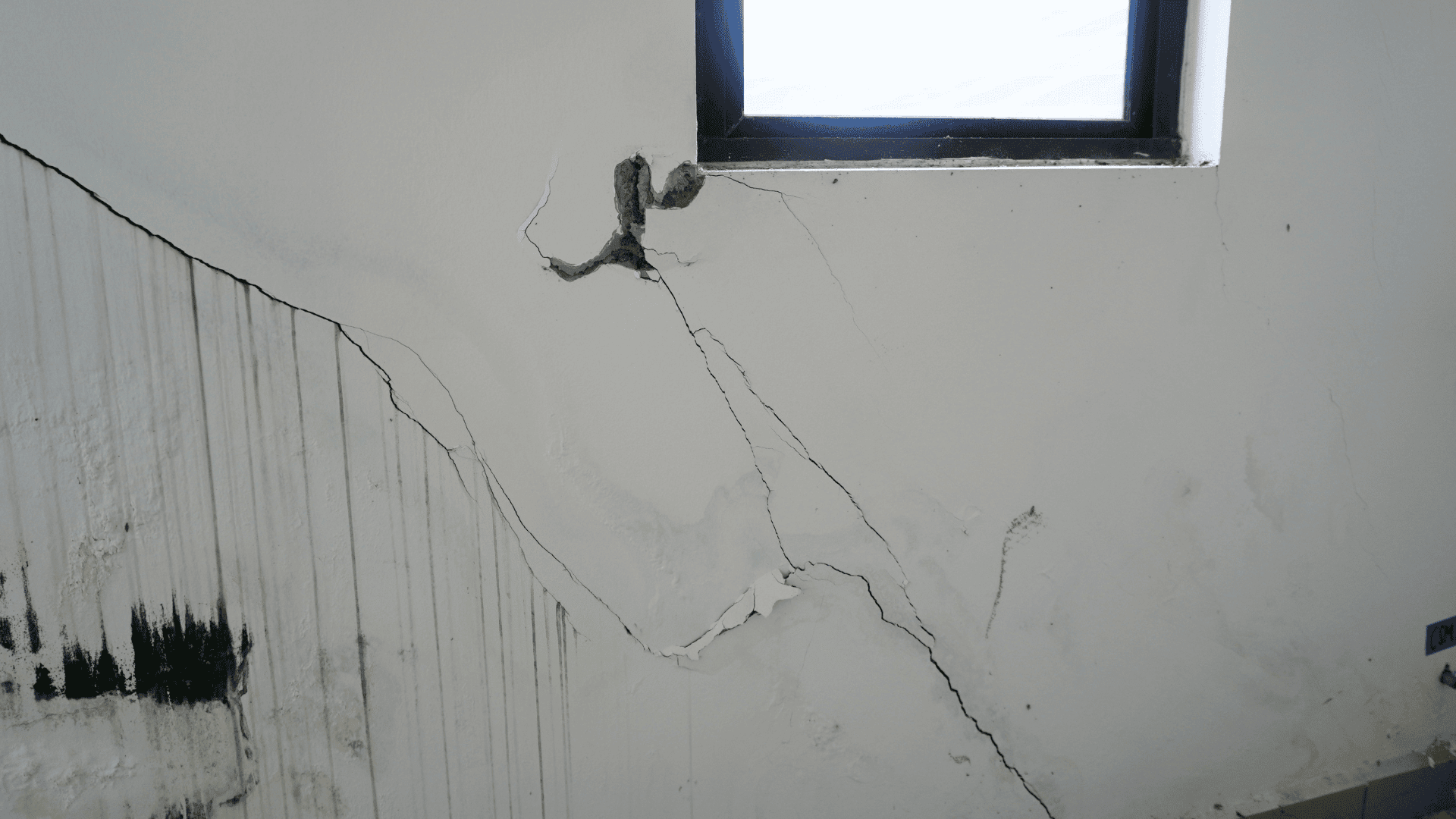 Cracks in Your Building is a Call for Help (10)